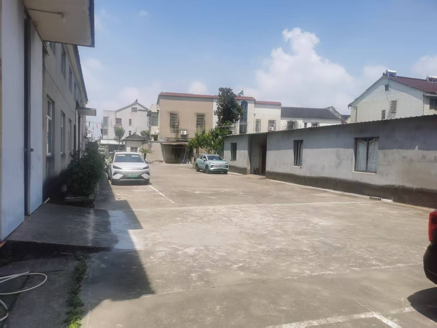 Second real exterior view of the RT-Plasparts factory site