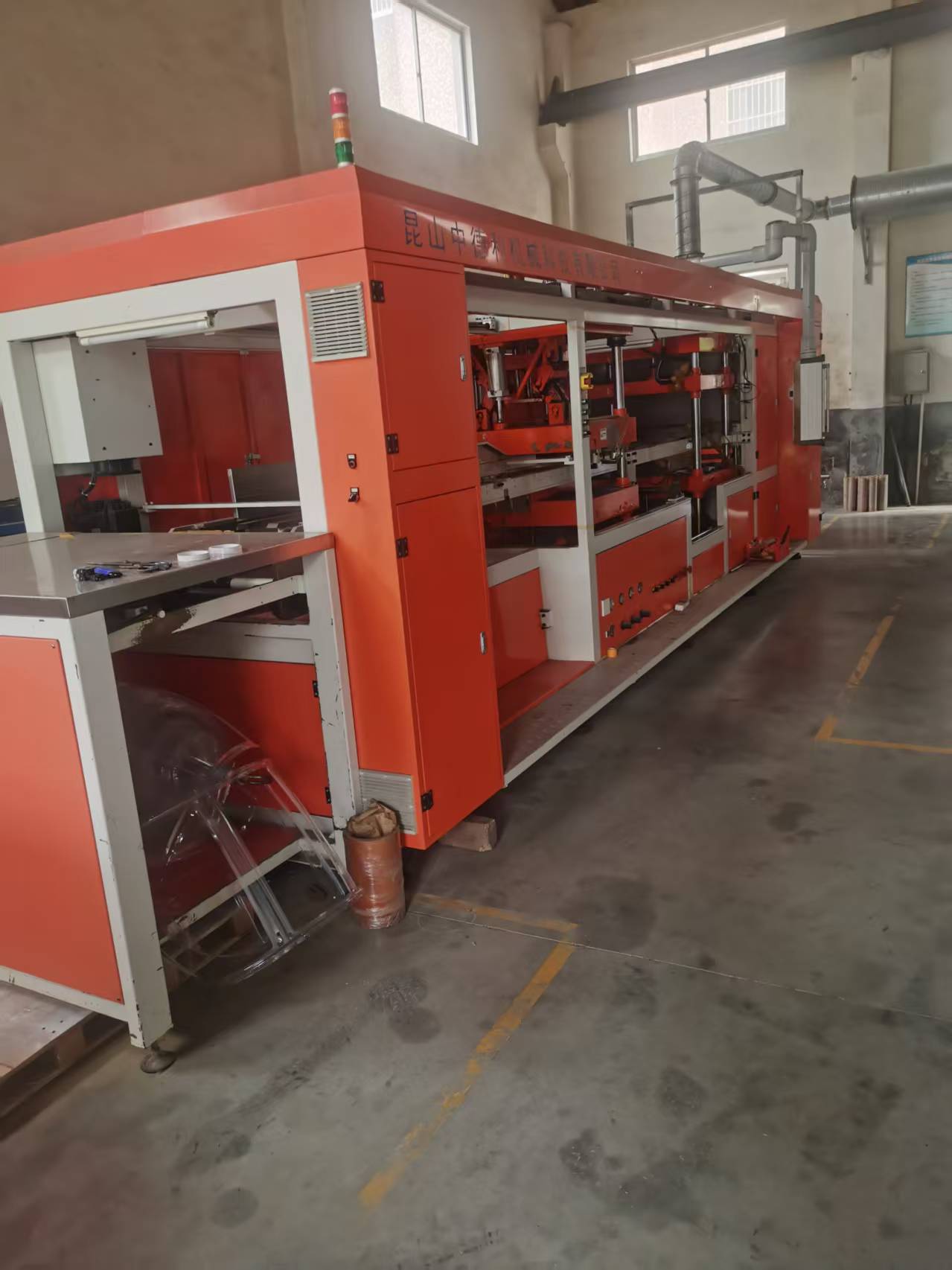 Real RT-Plasparts thermoforming equipment